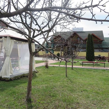 Harom Szekely Fogado Hotel Miercurea Ciuc Buitenkant foto