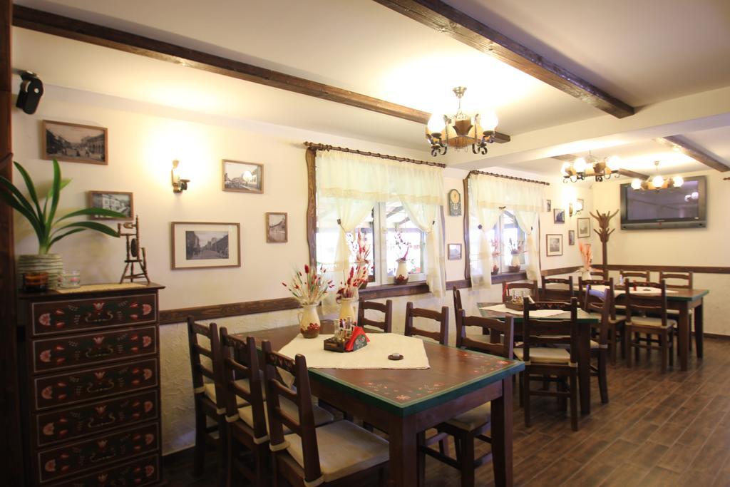 Harom Szekely Fogado Hotel Miercurea Ciuc Buitenkant foto