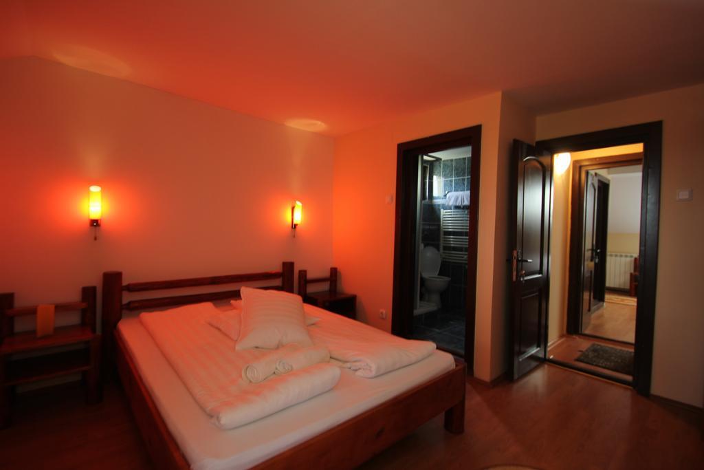 Harom Szekely Fogado Hotel Miercurea Ciuc Kamer foto