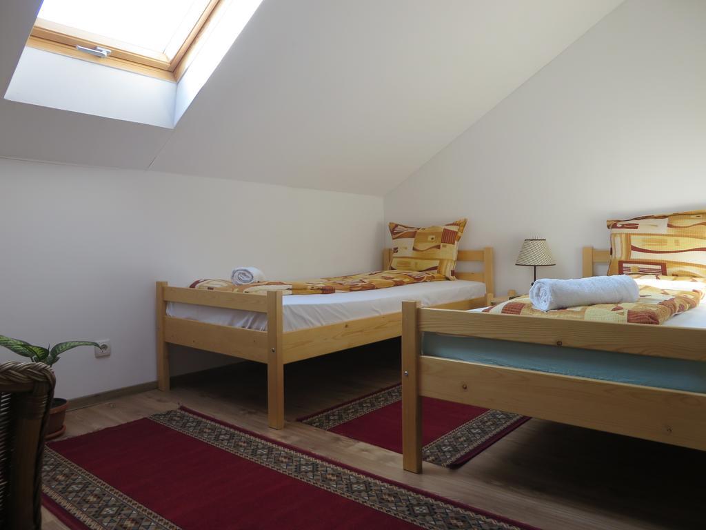 Harom Szekely Fogado Hotel Miercurea Ciuc Buitenkant foto