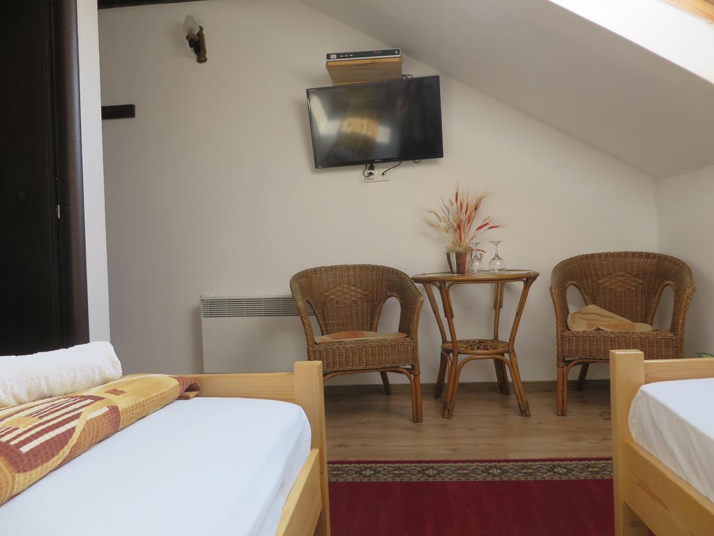 Harom Szekely Fogado Hotel Miercurea Ciuc Buitenkant foto